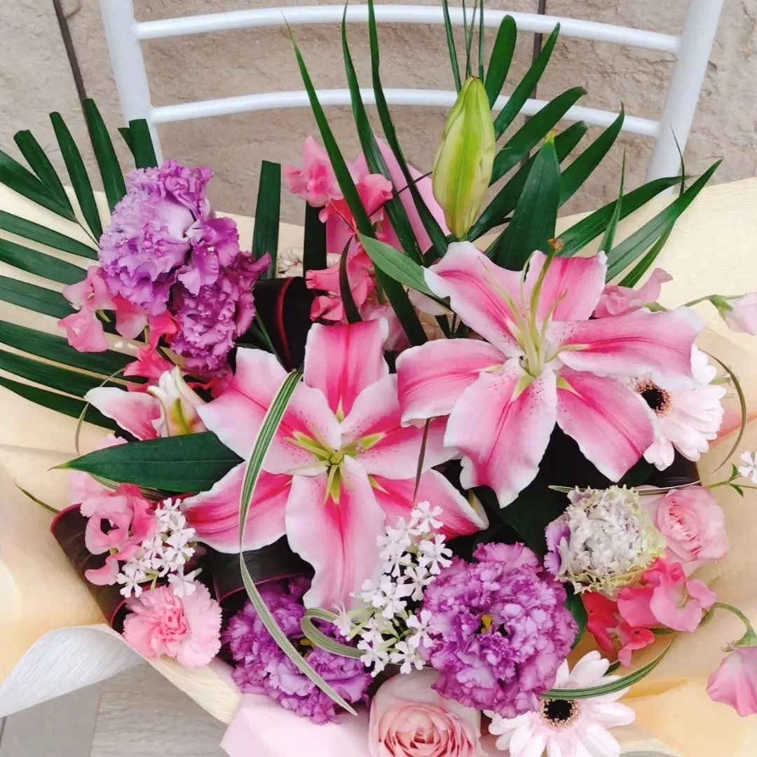 退職御祝いのアレンジメント💐