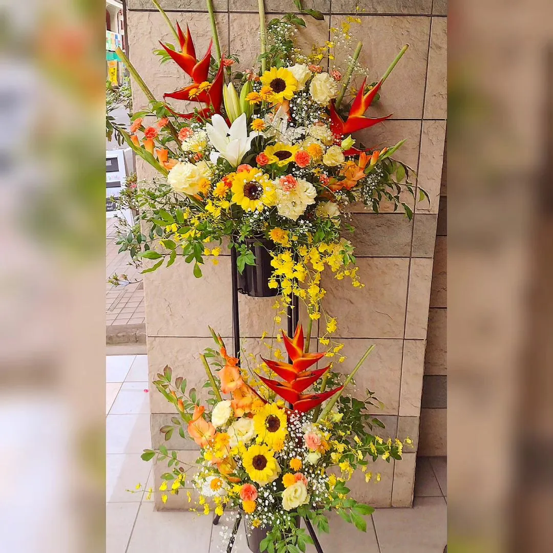 バーの開店お祝いにご注文頂きました。