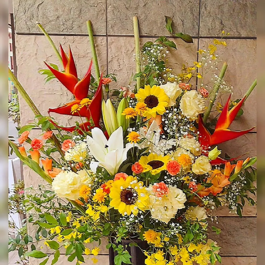 バーの開店お祝いにご注文頂きました。