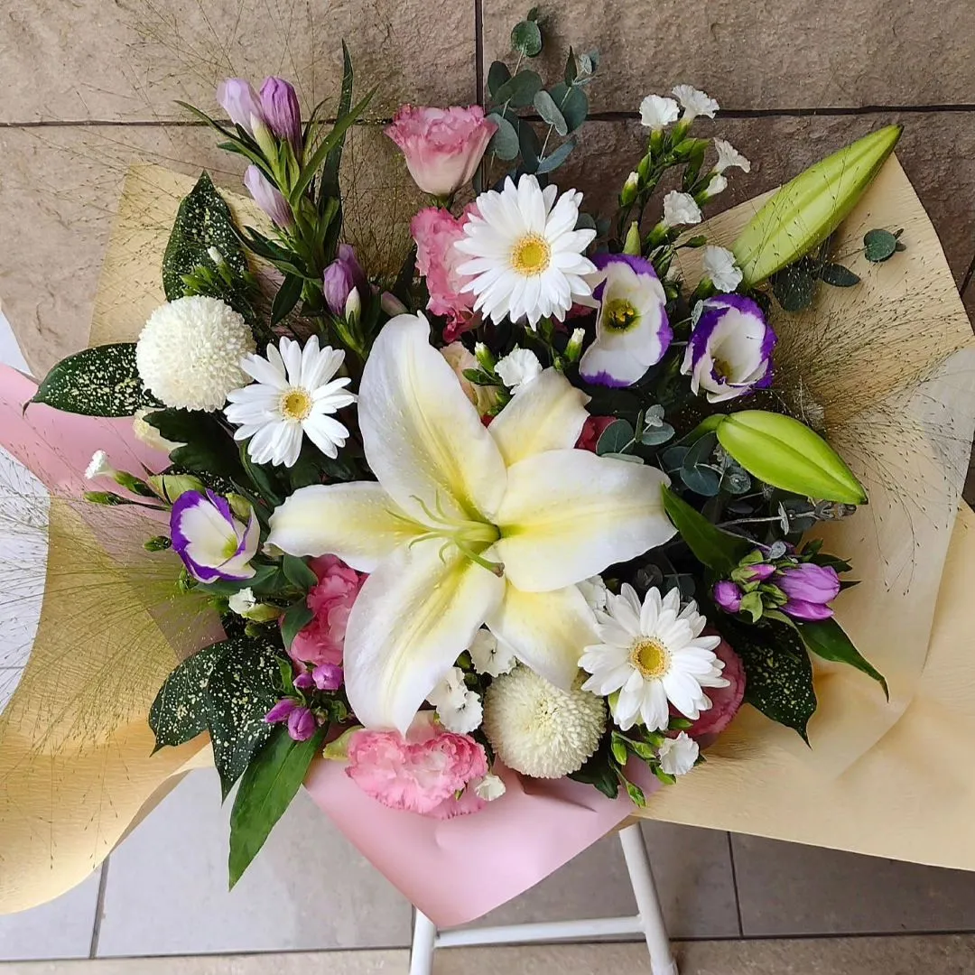 お悔やみ用にご注文頂きました。