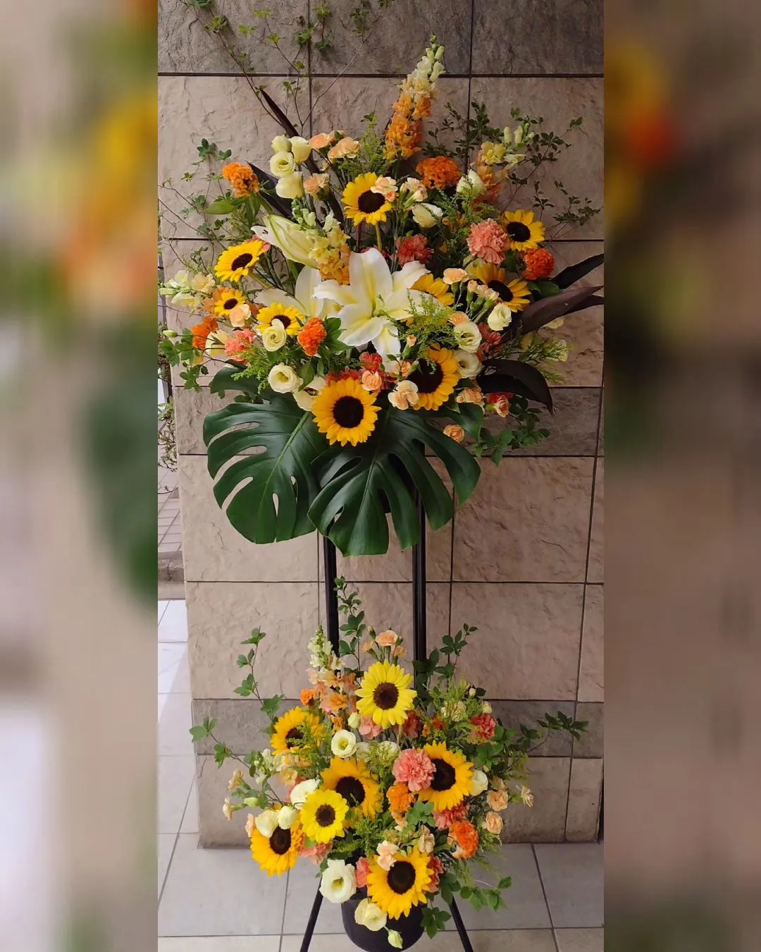 池袋のライブハウスにお届けしました。