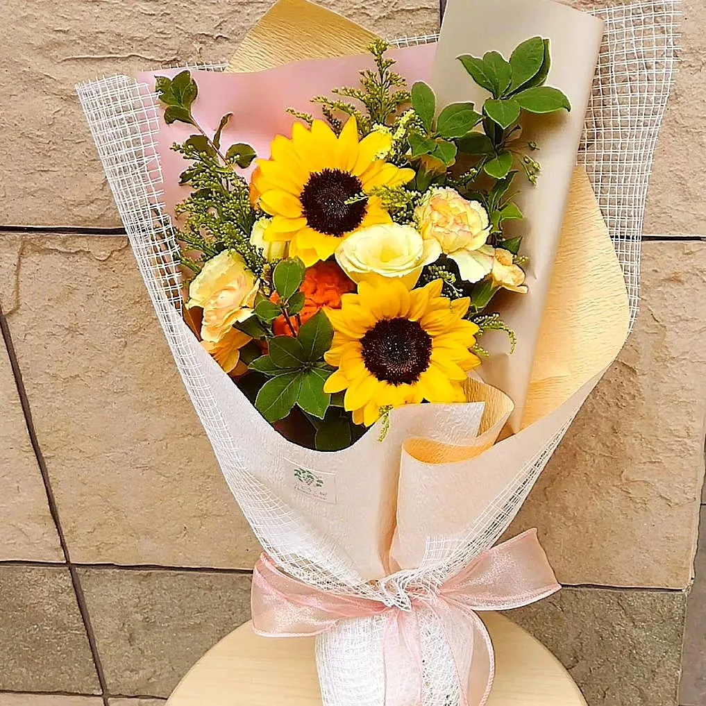 女性の送別のお祝いにご注文頂きました。