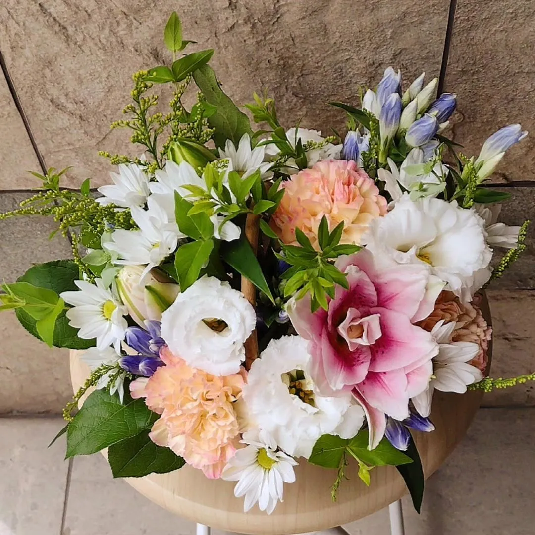 大切な方を偲ぶ、お盆用お悔やみ花🌼