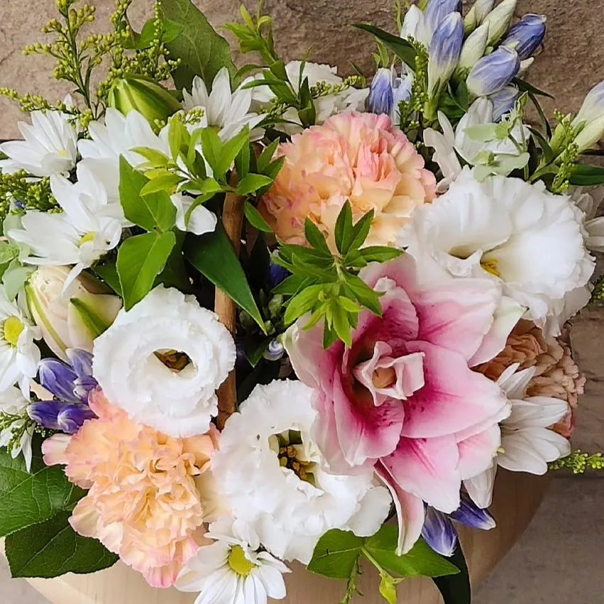 大切な方を偲ぶ、お盆用お悔やみ花🌼