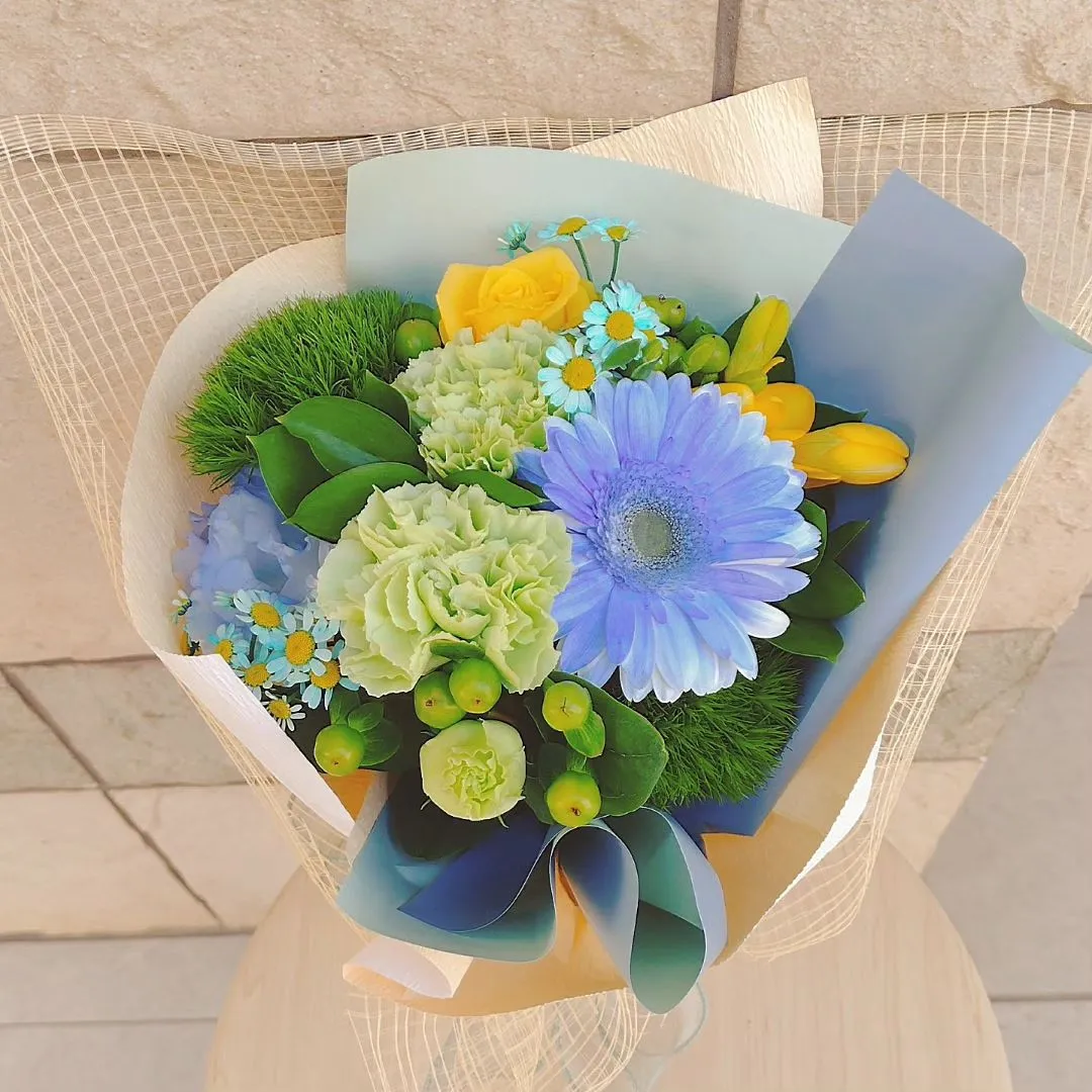 アーティストさんのライブのお祝いに、ご注文頂きました。