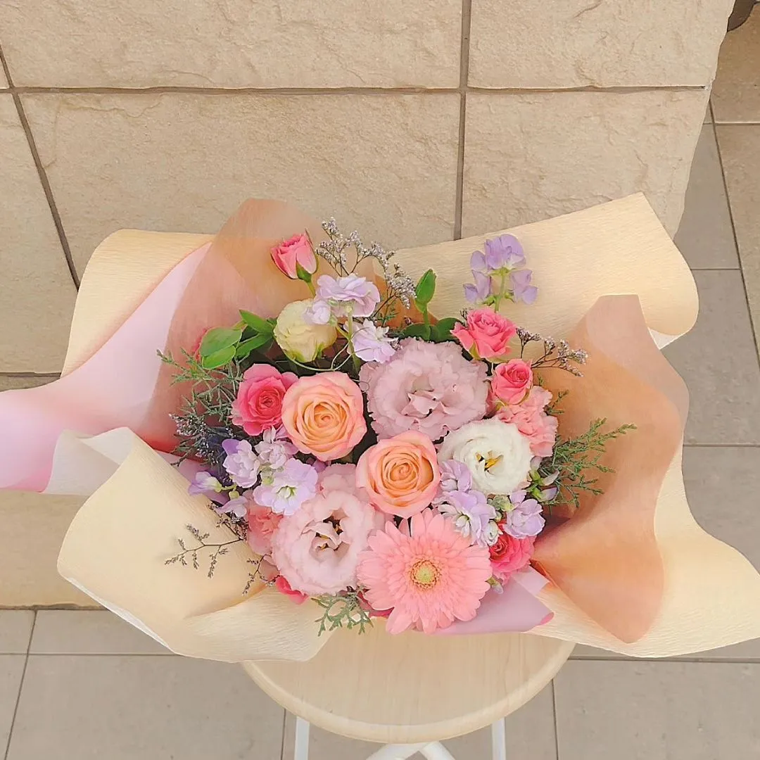 ご結婚記念日のサプライズにご注文頂きました。