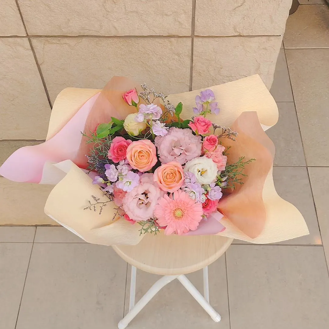 ご結婚記念日のサプライズにご注文頂きました。