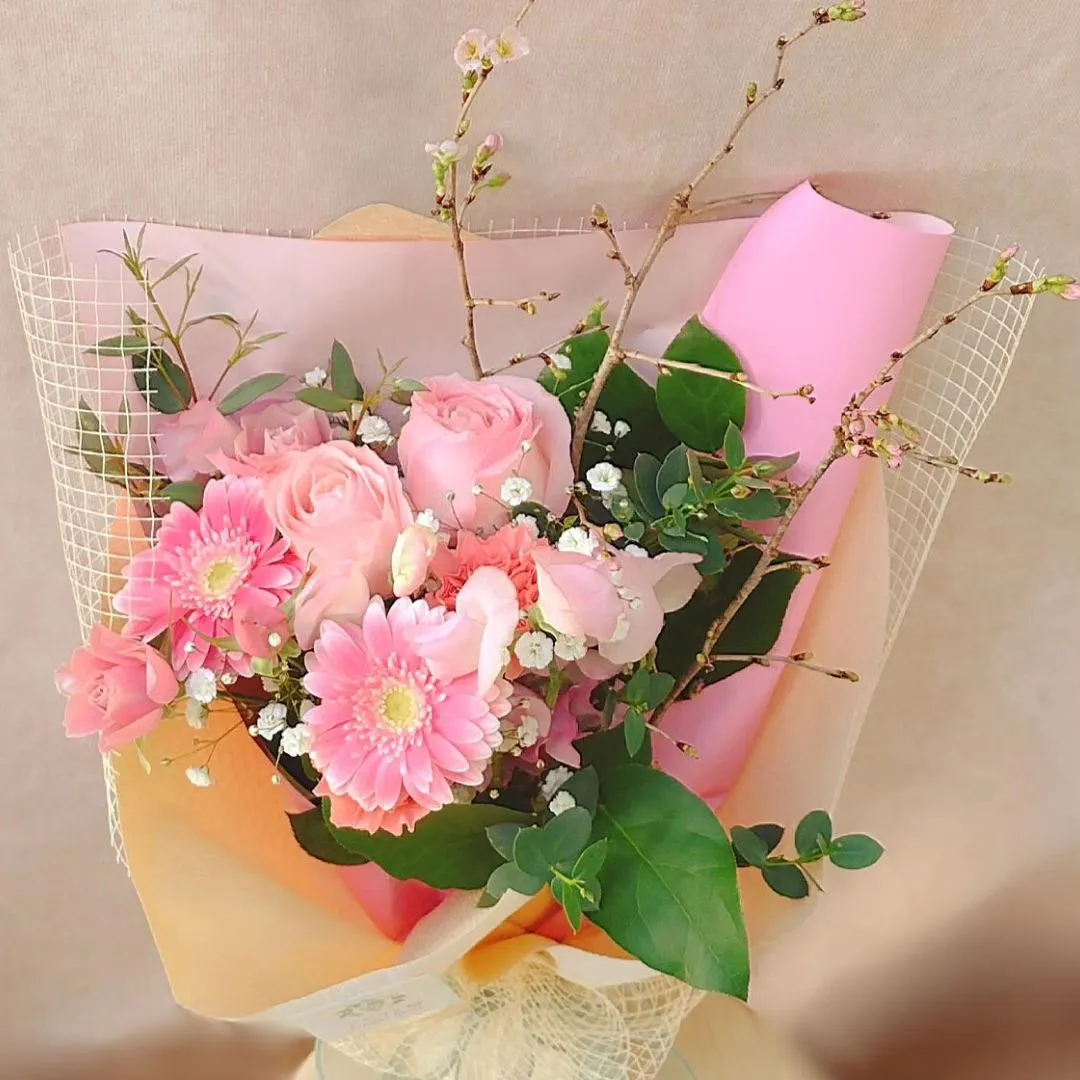 お誕生日のお祝いにご注文頂きました。